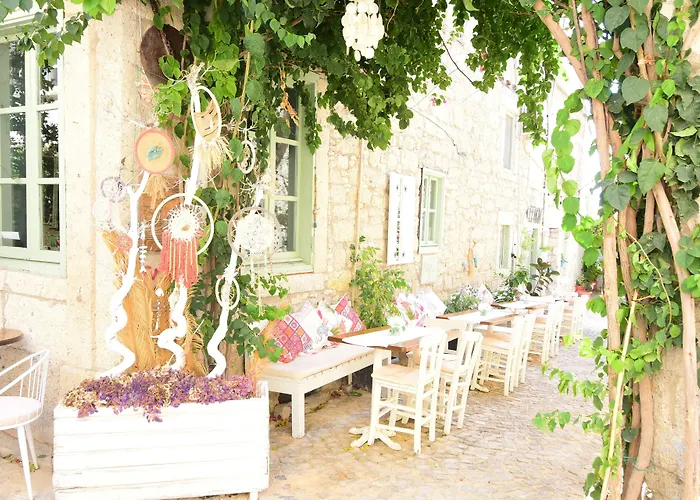 Hotel Efnan Butik 2*