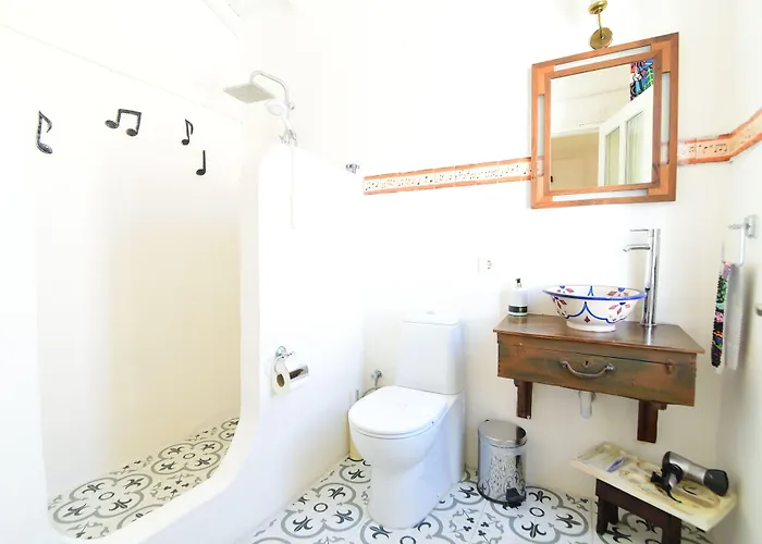 Efnan Butik 2* Çeşme